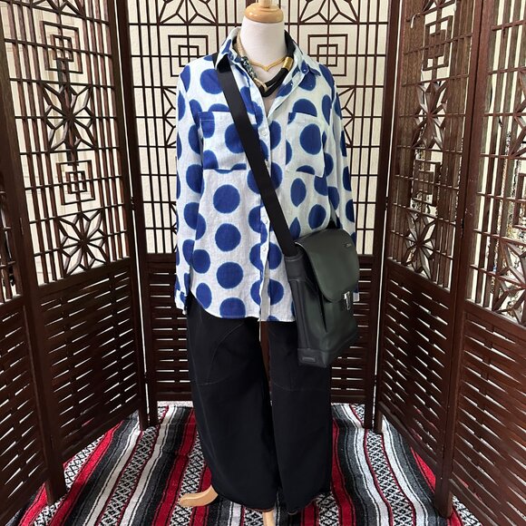Boden Relaxed Linen Blue Polka Dot Long Sleeve Shirt Sz 6R - Picture 3 of 8